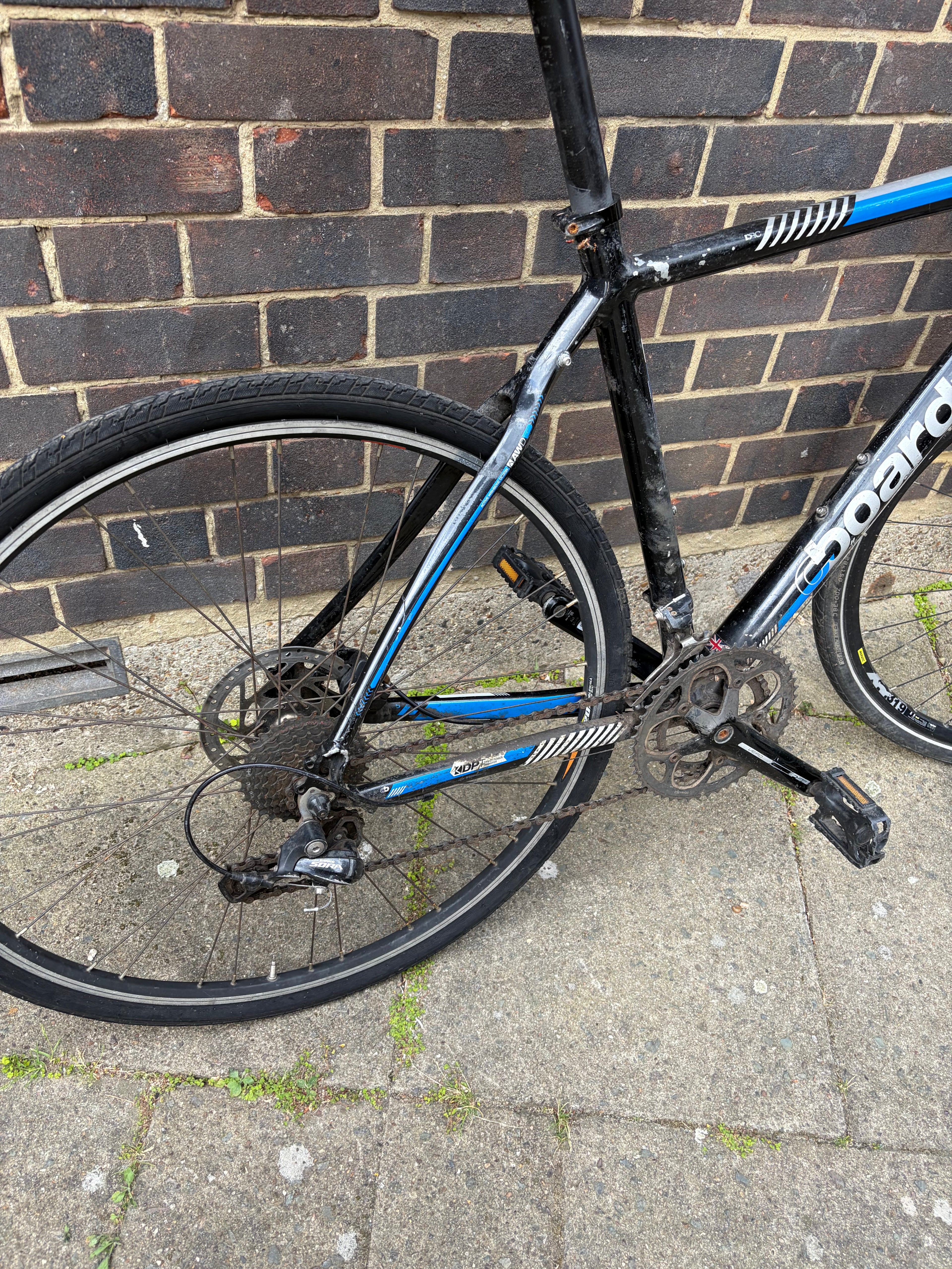 Boardman CX Comp 3XB Disc Gravel/Cyclocross Bike – Black/Blue (Large)
