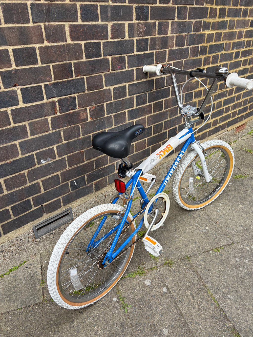 Universal Panther Vintage Old School BMX Bike – Blue/White (Single Speed)