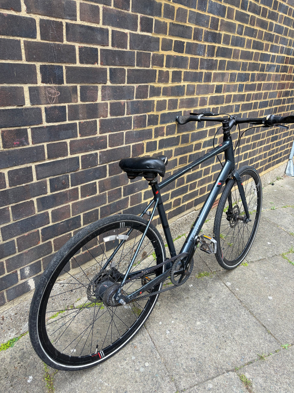 Marin Fairfax SC4 Belt Drive Commuter Bike – Carbon Belt & Shimano Nexus 8 (Medium)