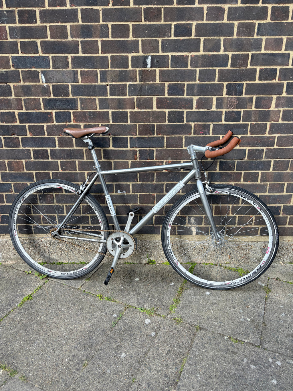 Kingston Hoxton Single Speed Urban Road Bike – Raw Silver (Large)